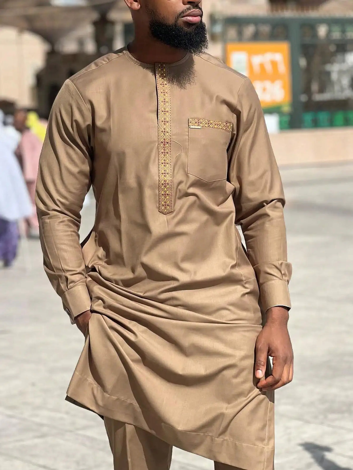 Ensemble Kaftan Homme 2 Pièces Broderie Manches Longues Col Rond + Pantalon Cordon Style Africain Mariage M-4XL – CLEVI Paris