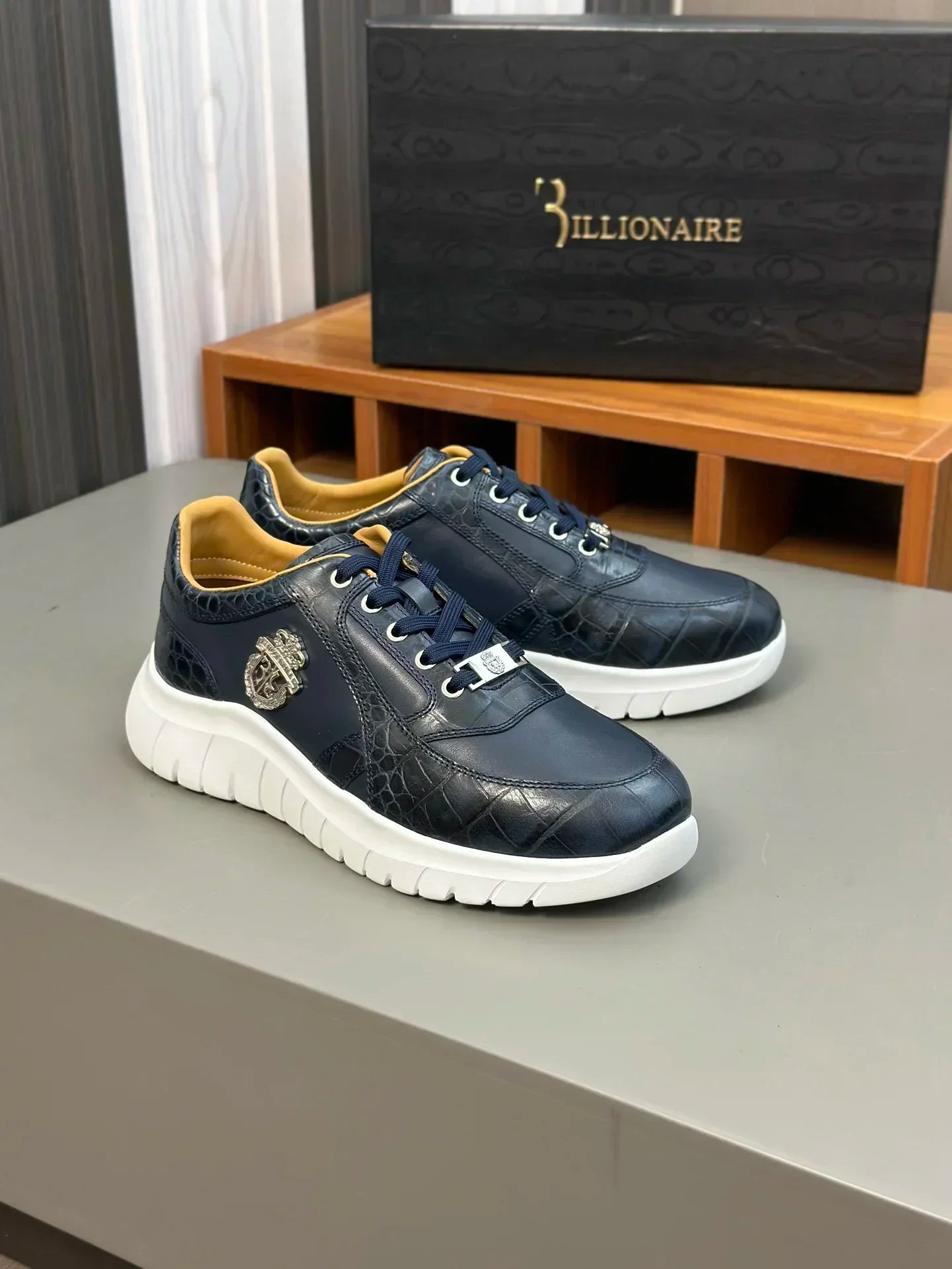 Sneakers Homme Cuir Véritable Brodés Casual Confort EU 39-44 – CLEVI Paris