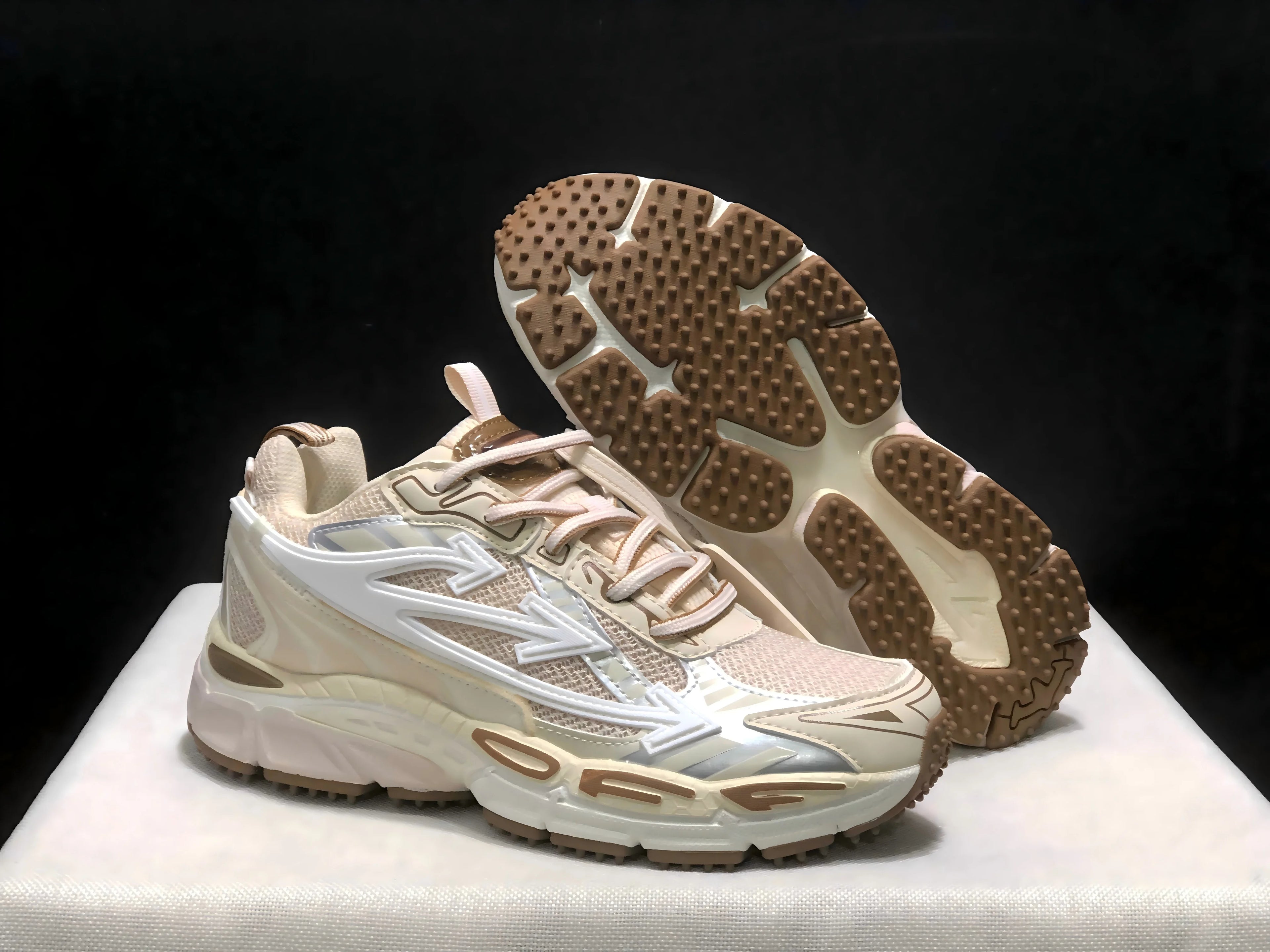 Sneakers Unisexe Casual Sport Polyvalentes Toutes Saisons Multicolores EU 36-45 – CLEVI Paris