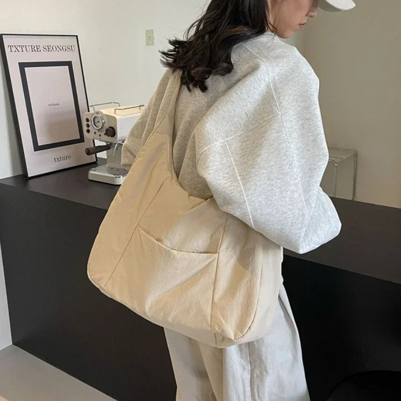 Sac à Main Bandoulière Nylon Femme | Casual & Élégant, Fermeture Zippée, 2 Tailles, 9 Coloris – CLEVI Paris