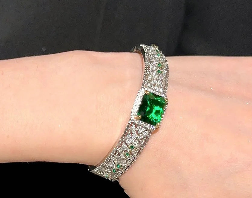 Bracelet Jonc Zircon Vert Taille Princesse Argent 925 – CLEVI Paris