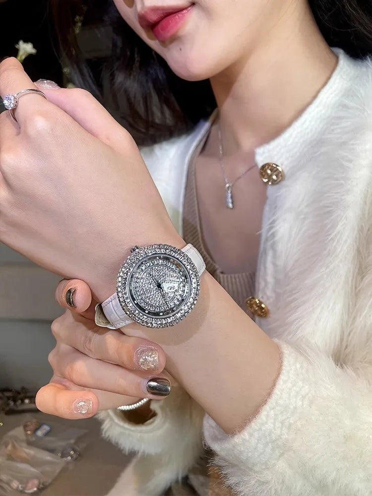 Montre Femme Home Idea – Quartz, Diamants, Bracelet Cuir Véritable, Boîtier Acier 39 mm, Étanche 3 ATM – CLEVI Paris