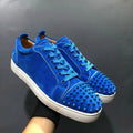 Sneakers Basses Cuir Suède Bleu Rivets Homme – Semelle Rouge, Lacets, Tailles 35-48 – CLEVI Paris
