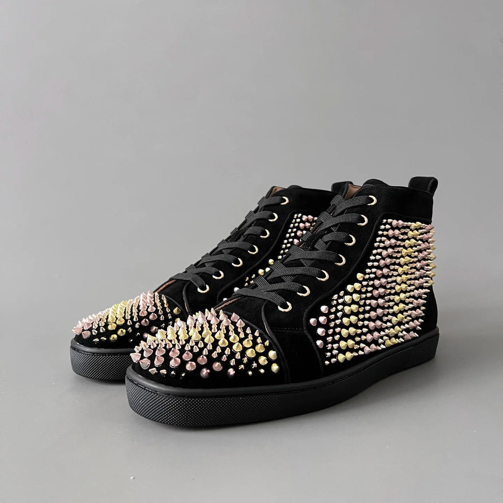 Sneakers Montantes Cuir Suède Noir Imprimé Léopard Homme – Rivets, Semelle Rouge, Lacets, Tailles 35-47 – CLEVI Paris