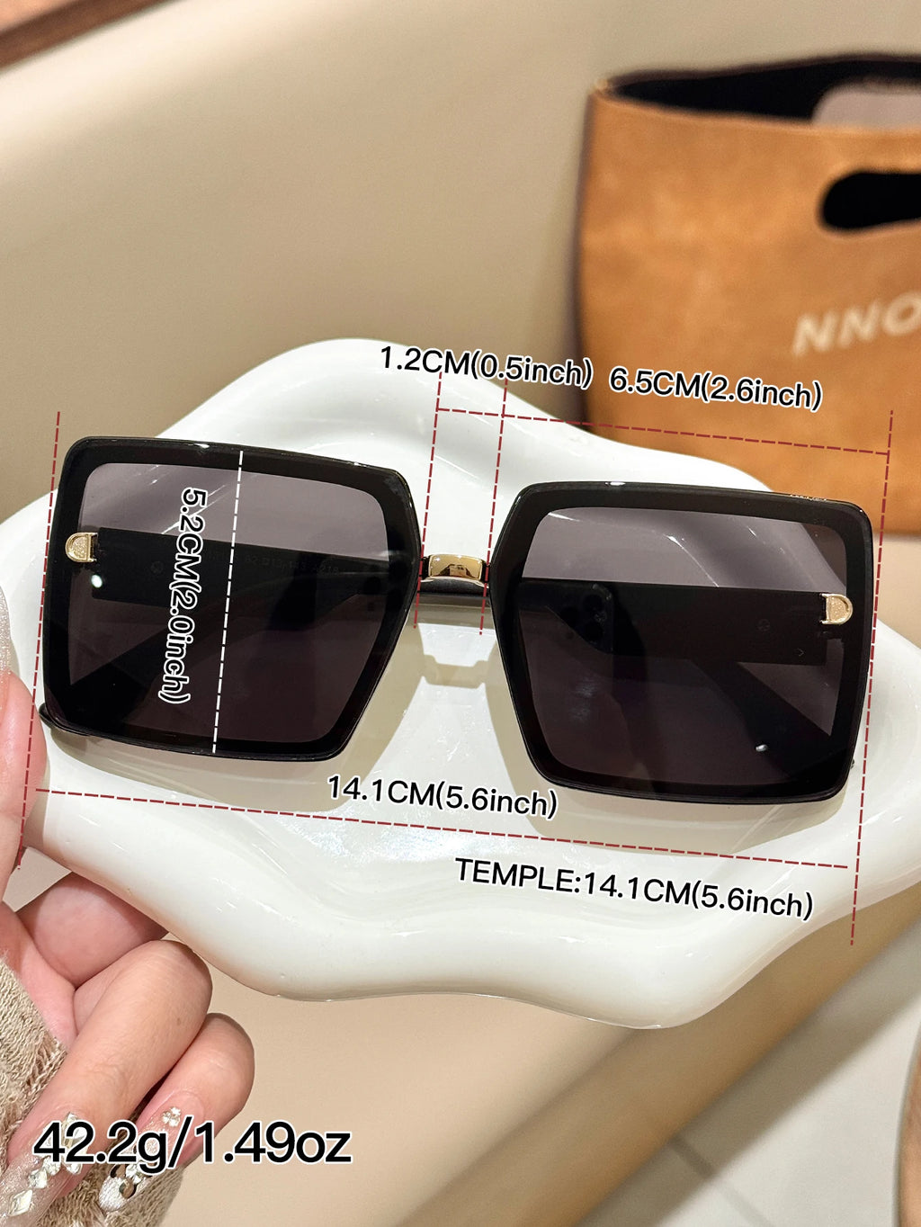 Lunettes de Soleil Carrées Luxe Monture Noire Incrustations Diamant UV400 Femme – CLEVI Paris