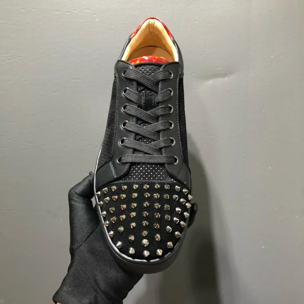 Sneakers Luxe Cuir Véritable Rivets Argent – Homme & Femme, Tailles 35-48 – CLEVI Paris