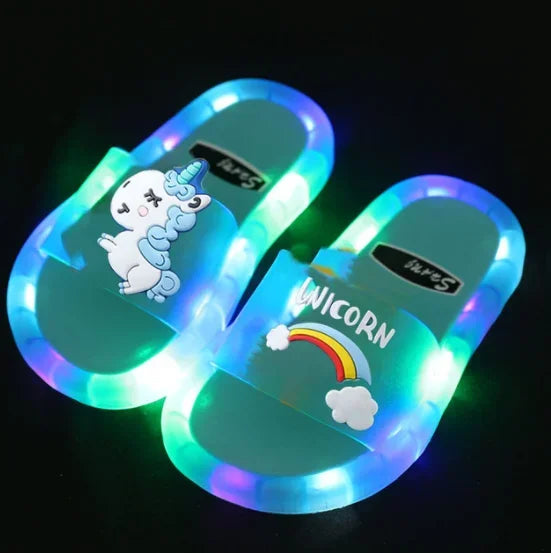 Chaussons Enfant Licorne & Animaux Cartoon – Séchage Rapide | Mixte | Tailles 24-35