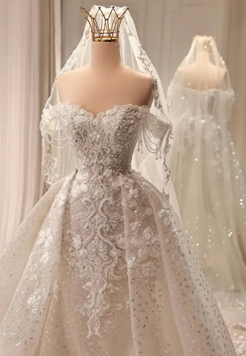 Robe de mariée sirène sans manches en dentelle – CLEVI Paris