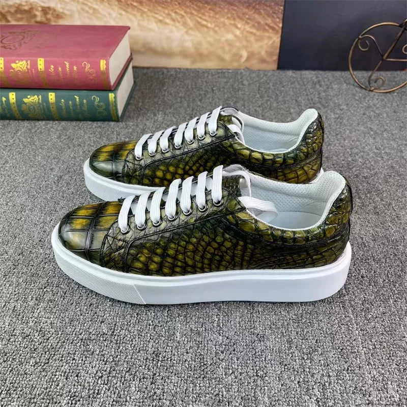 Chaussures Peau de Crocodile Véritable Peintes à la Main Vert Kaki Homme – Semelle Caoutchouc, Tailles 38-45 – CLEVI Paris