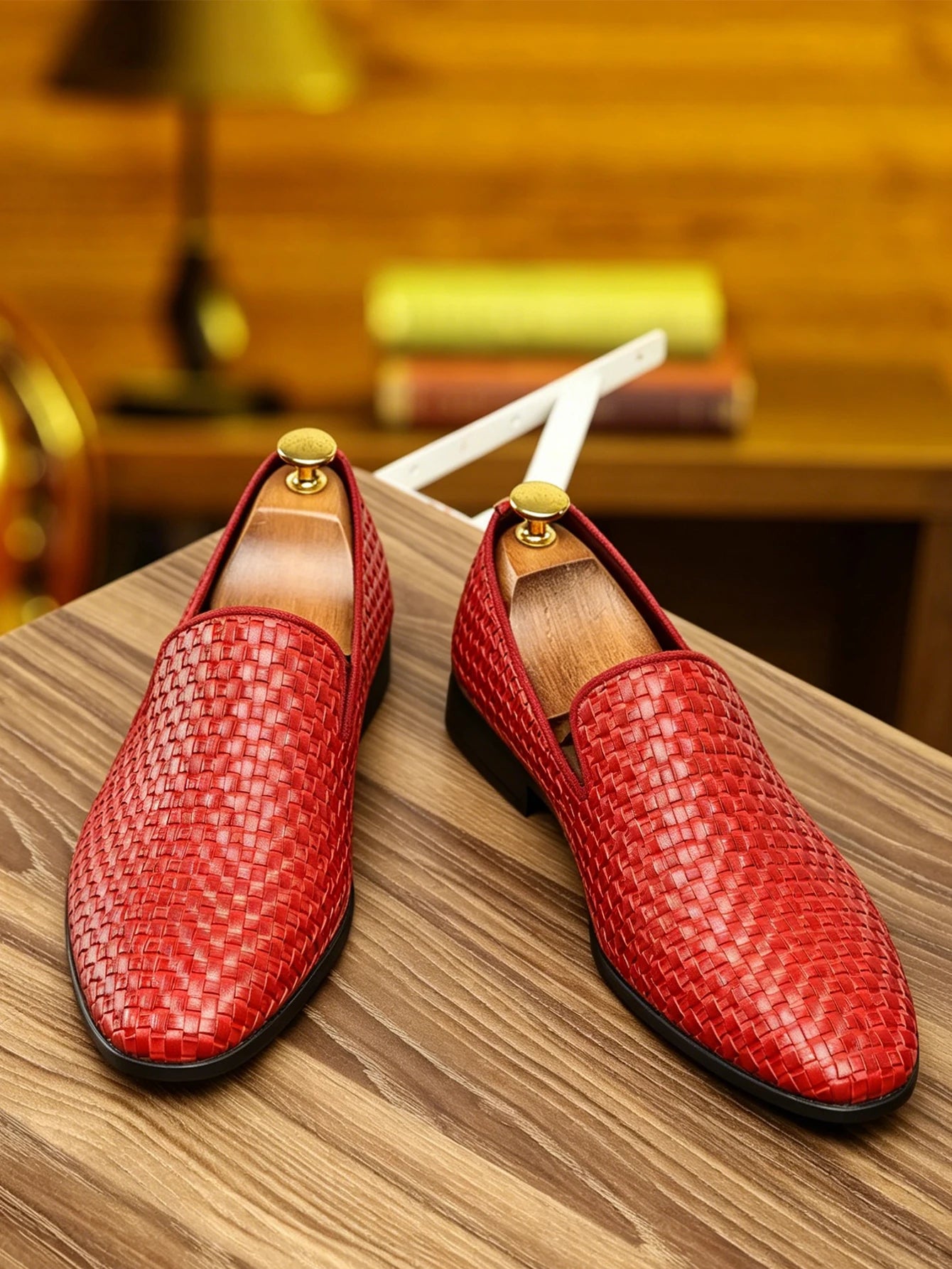 Mocassins Homme Cuir Tressé Rouge Style British Business – CLEVI Paris