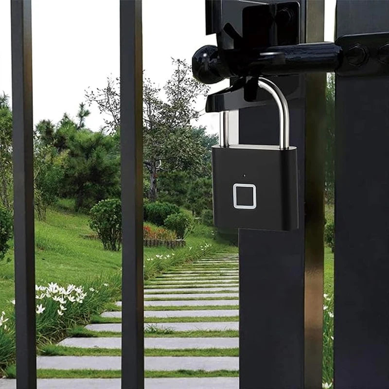 Cadenas Biométrique à Empreinte Digitale IP54 USB – CLEVI Paris