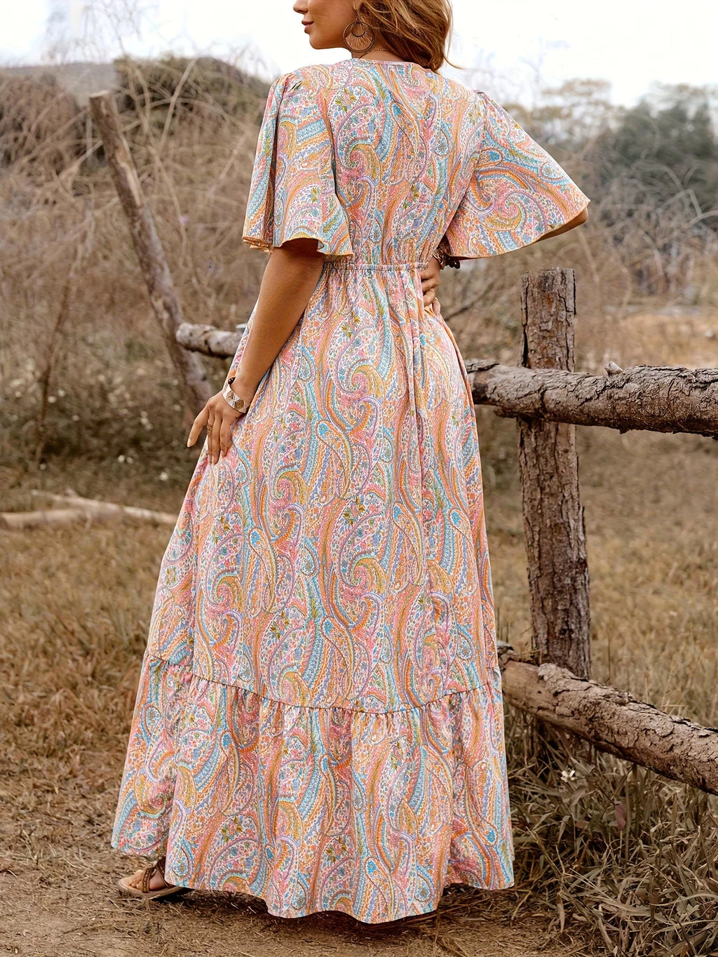 Robe Femme Grande Taille Imprimé Paisley Col V – CLEVI Paris