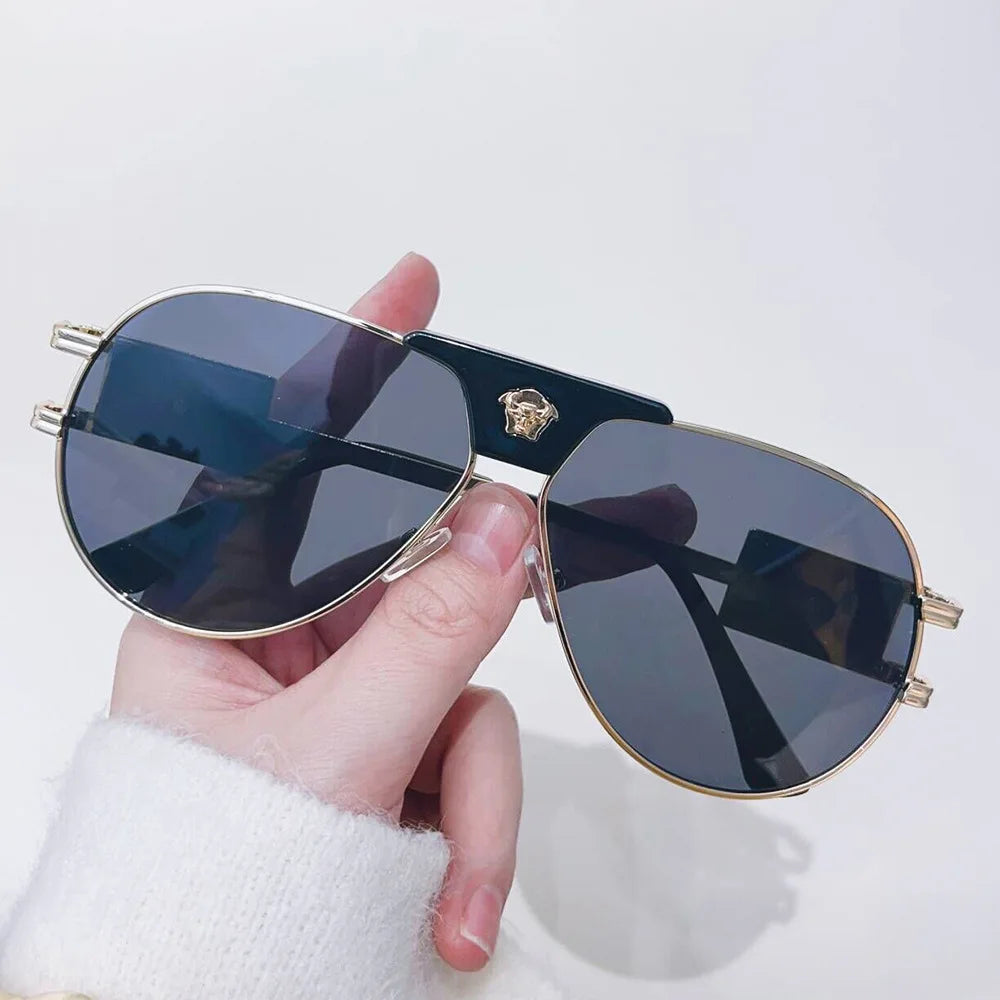Lunettes de Soleil Aviateur Classique UV400 Monture Alliage Décor Tête de Taureau Femme – CLEVI Paris