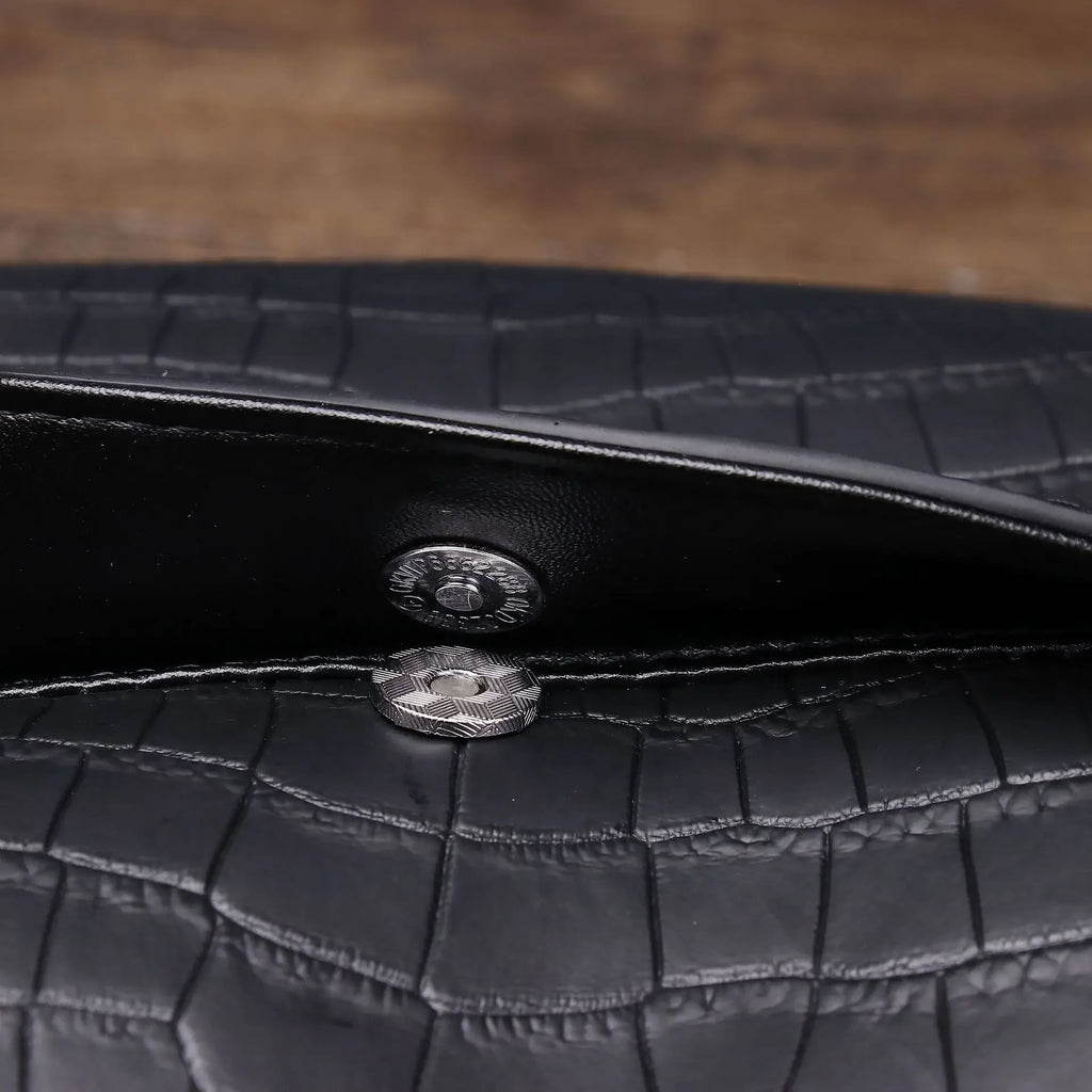 Sacoche Homme Cuir Véritable Motif Alligator 27x18cm – CLEVI Paris