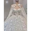 Robe de mariée princesse en dentelle ligne A – CLEVI Paris
