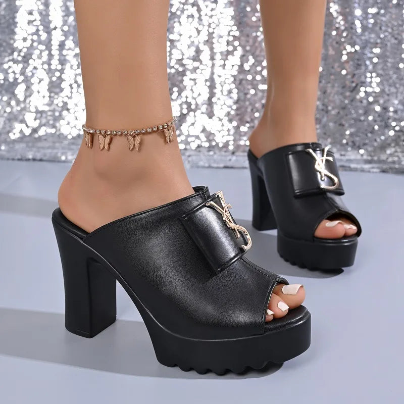 Sandales noires à plateforme et talon carré – CLEVI Paris