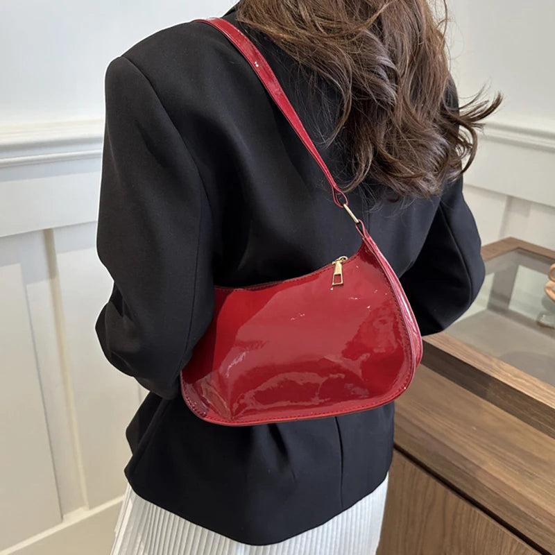 Sac Baguette Rétro en Cuir — CLEVI Paris
