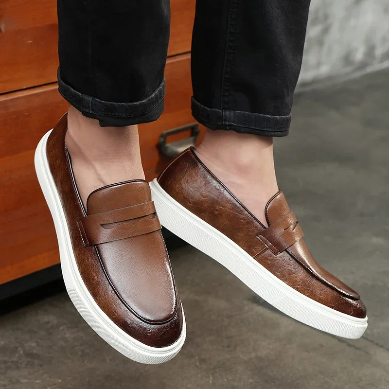 Mocassins Homme Cuir Embossé Style Britannique — Slip-On, Semelle Épaisse, Respirants, Pointures 38-46 | CLEVI Paris