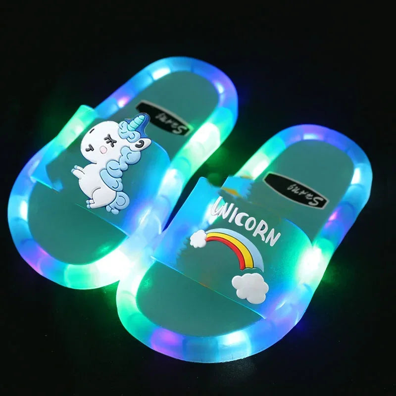 Chaussons Enfant Licorne – Semelle EVA, Séchage Rapide, Unisexe, Tailles 24-35 – CLEVI Paris