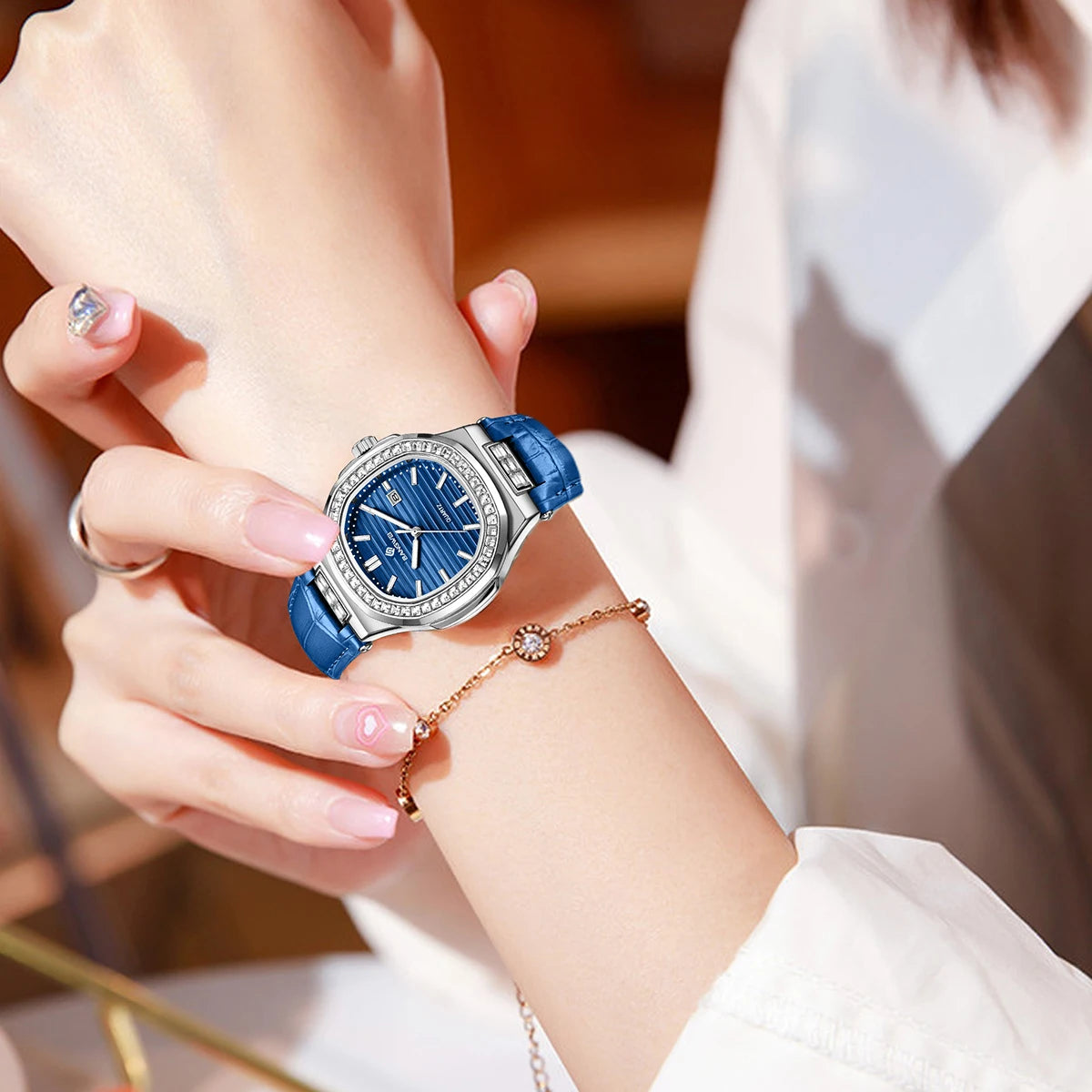 Montre Quartz Femme BANGWEI 8823 Carrée Diamants Bracelet – CLEVI Paris