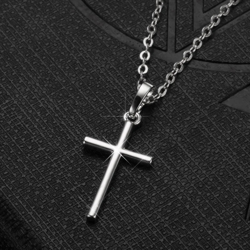 Collier Pendentif Croix Chrétienne — Chaîne 50cm, Argent & Or, Unisexe | CLEVI Paris