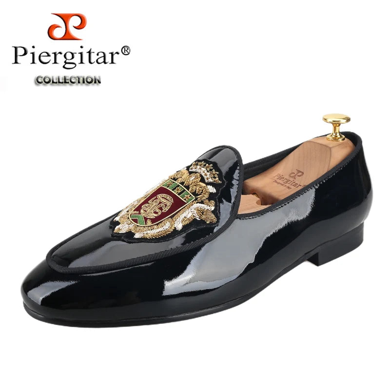 Loafer Homme Cuir Verni Broderies Manuelles Semelle Rouge – CLEVI Paris