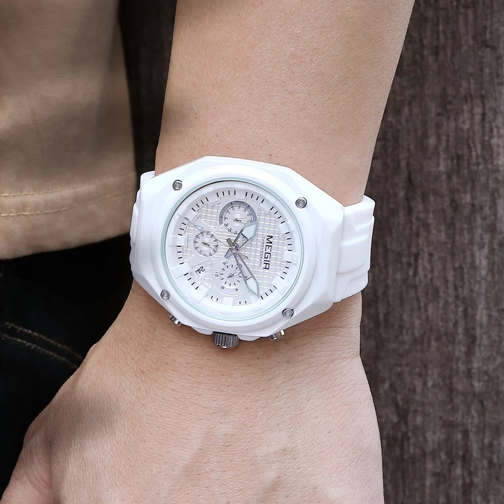 MEGIR 8118 Montre Homme Chronographe Quartz Bracelet Silicone 45mm Lumineux Calendrier 3 ATM 5 Coloris – CLEVI Paris