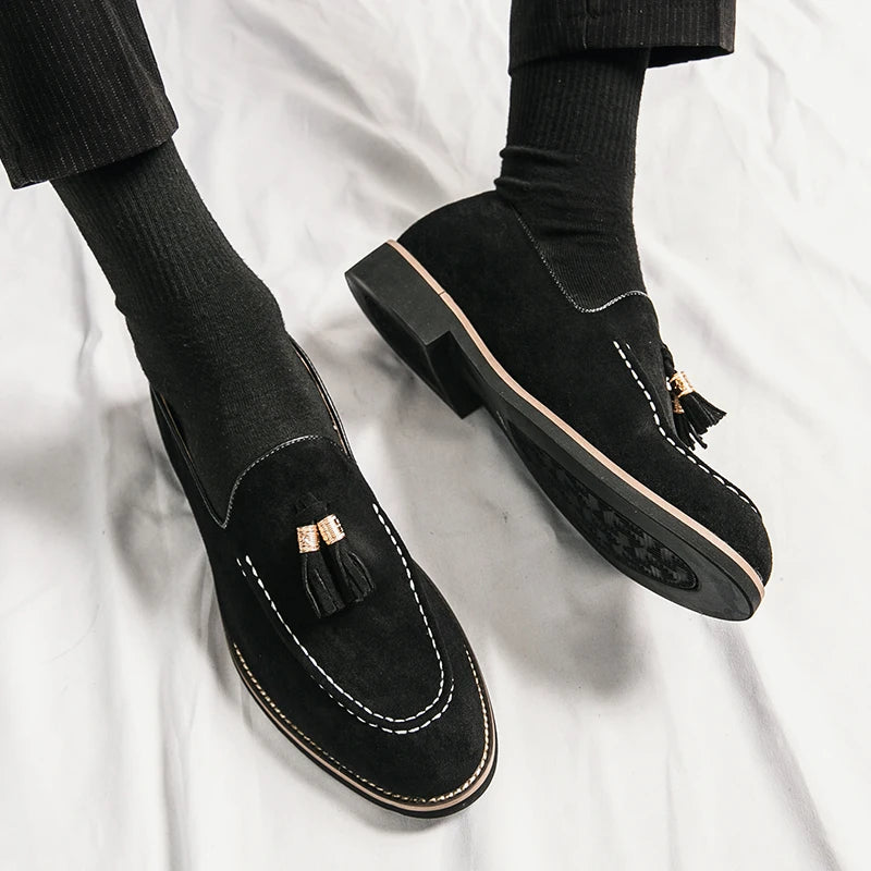 Mocassins Suède Homme Slip-On Bout Pointu Gland – CLEVI Paris