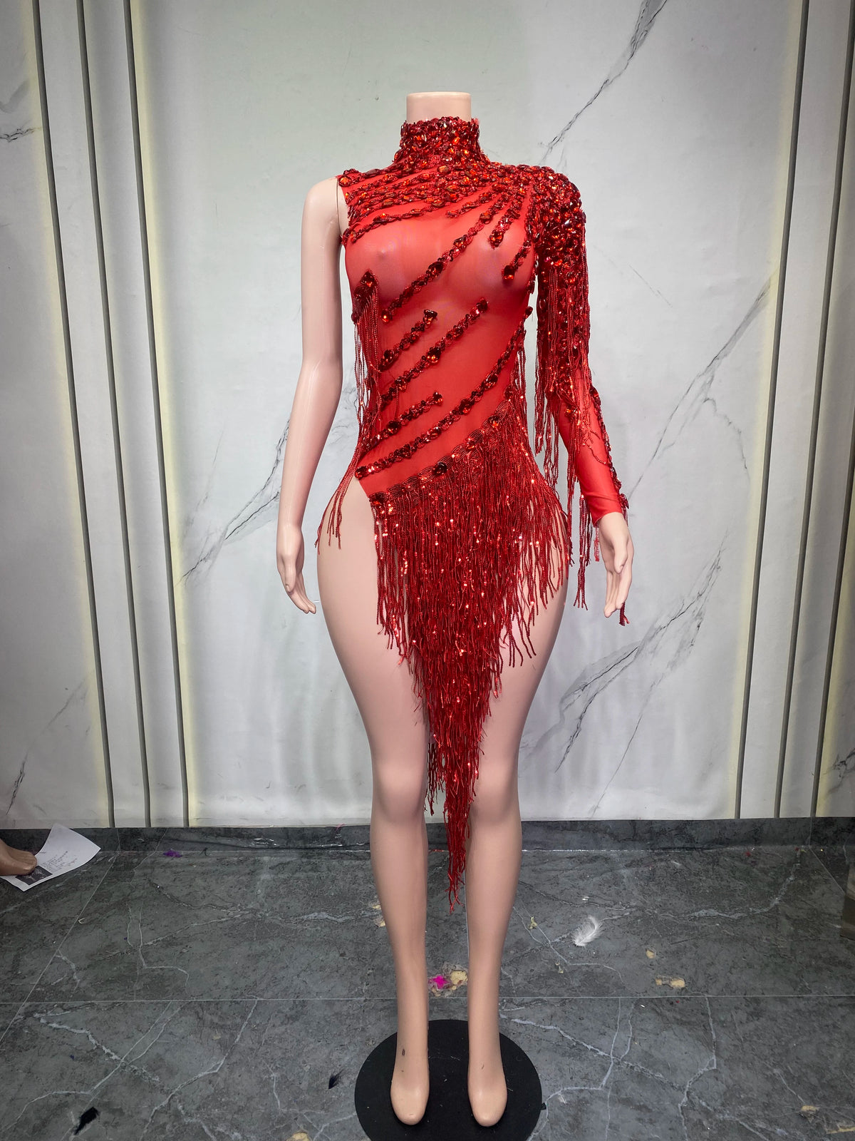 Robe de scène à franges femme – CLEVI Paris