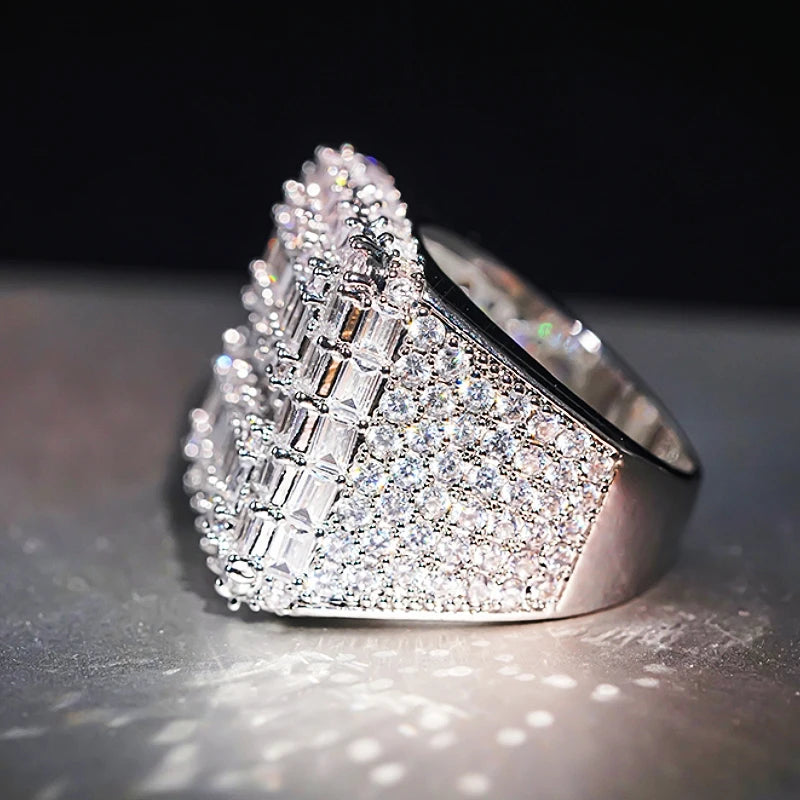 Bague Cocktail Géométrique Femme Huitan DJ142 – Zircone Cubique Argentée