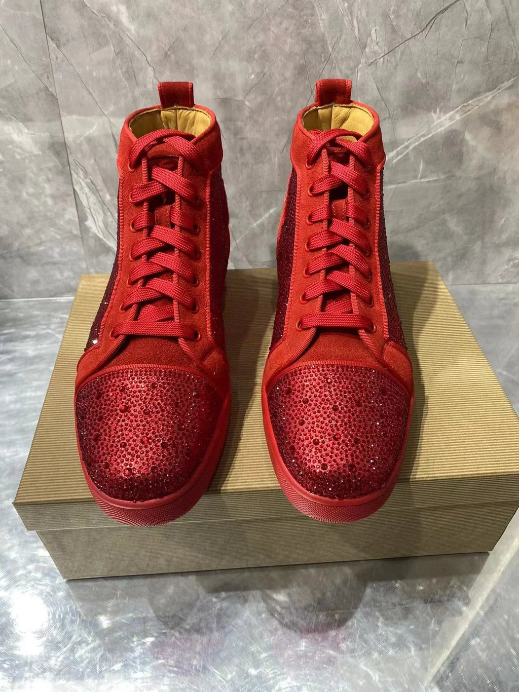 Sneakers Montantes Rouge – Strass, Lacets, Bout Rond | Femme & Homme | Tailles 36–47
