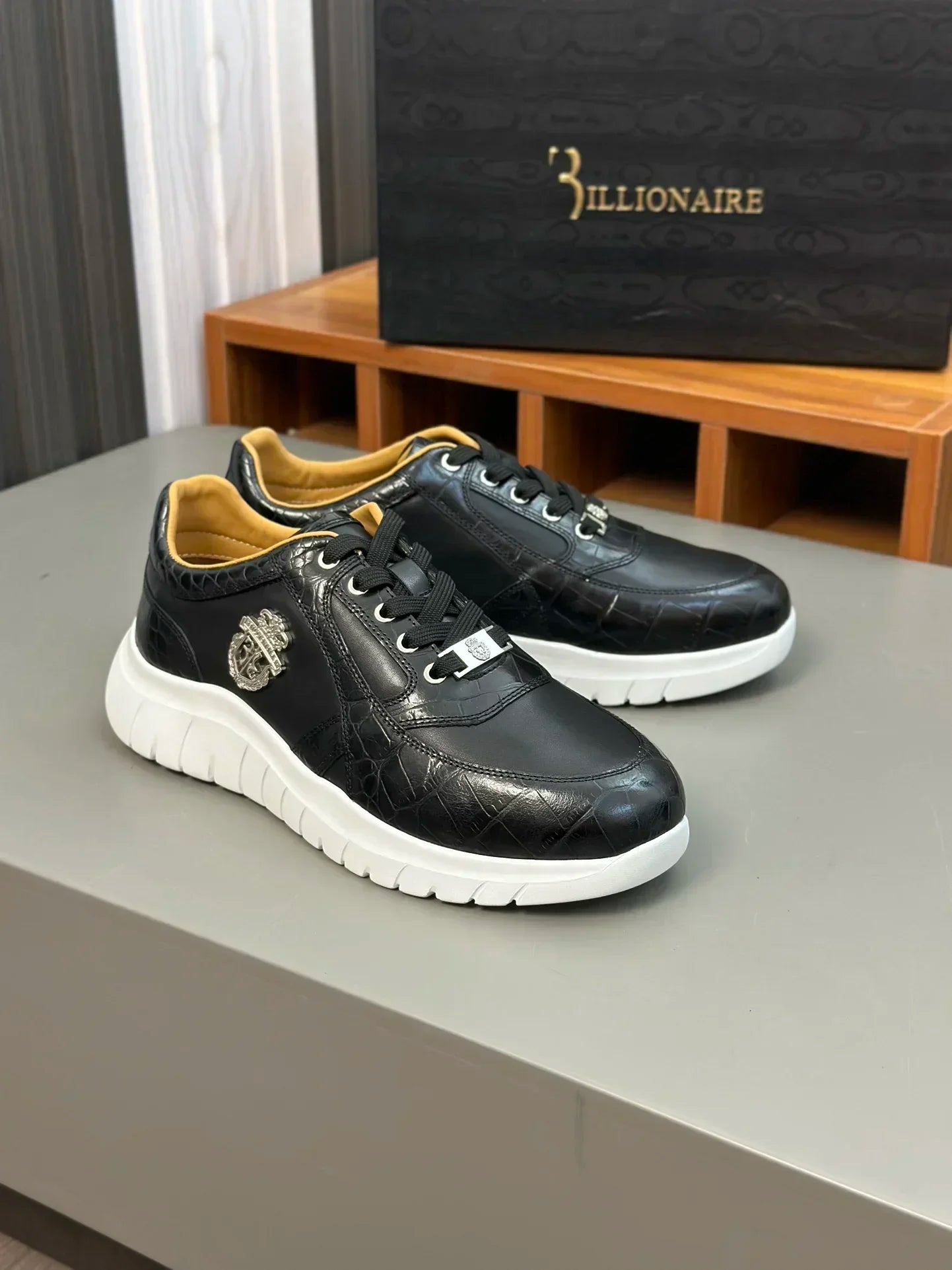 Sneakers Homme Cuir Véritable Brodés Casual Confort EU 39-44 – CLEVI Paris