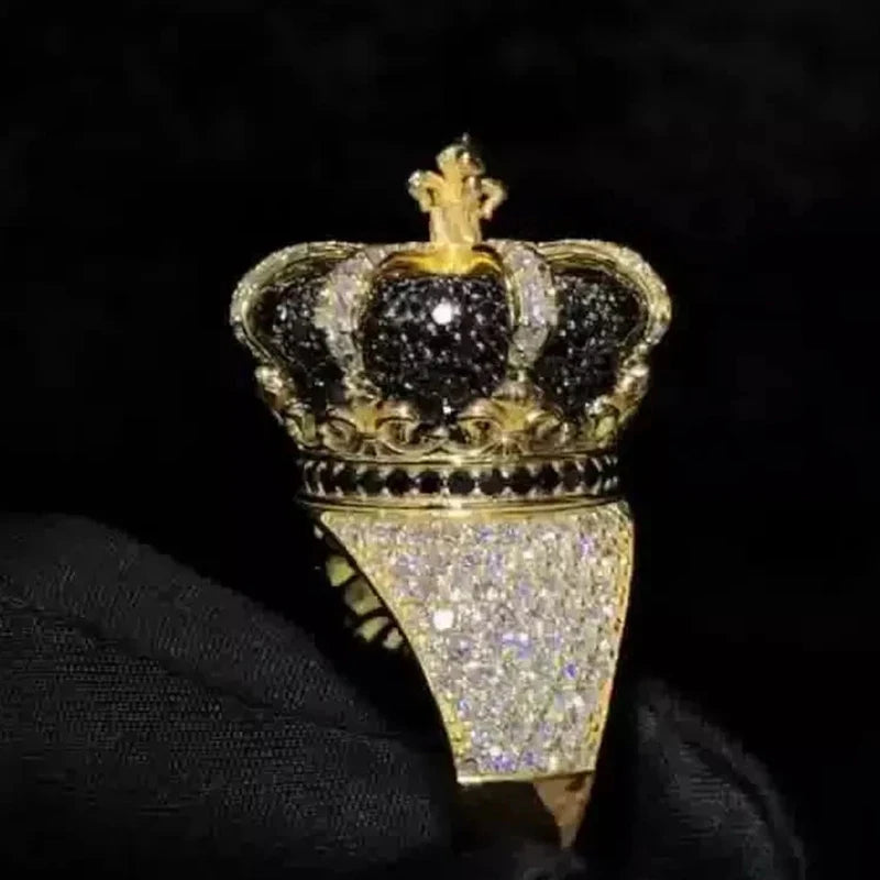 Bague Homme Couronne 3D Iced Out Zircon Bicolore Plaqué Or 18K – CLEVI Paris