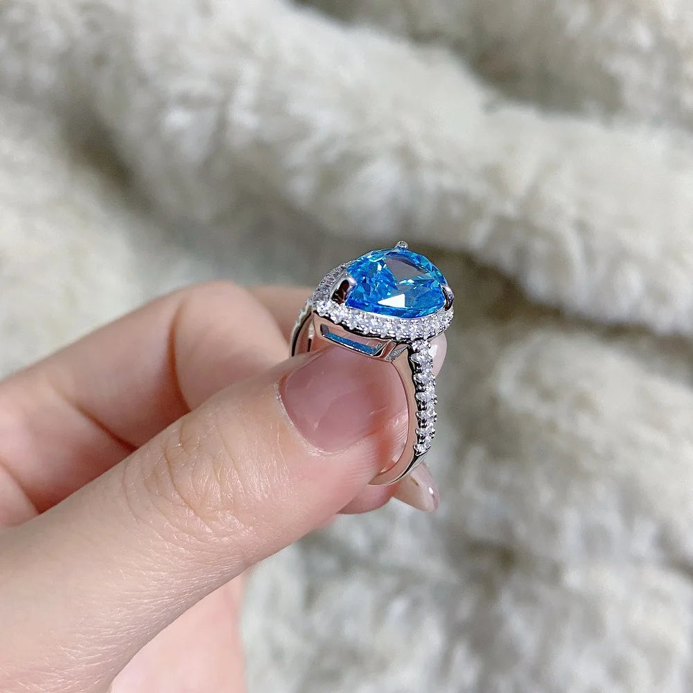 Bague Fiançailles Or Blanc 18K | Saphir Poire 7 Carats – CLEVI Paris