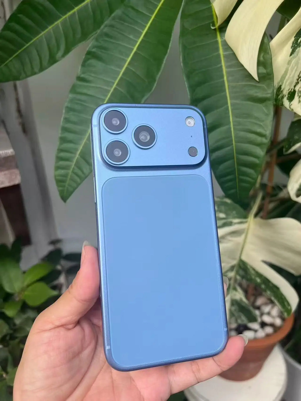 Maquette iPhone 18 Pro Max 1:1 – CLEVI Paris
