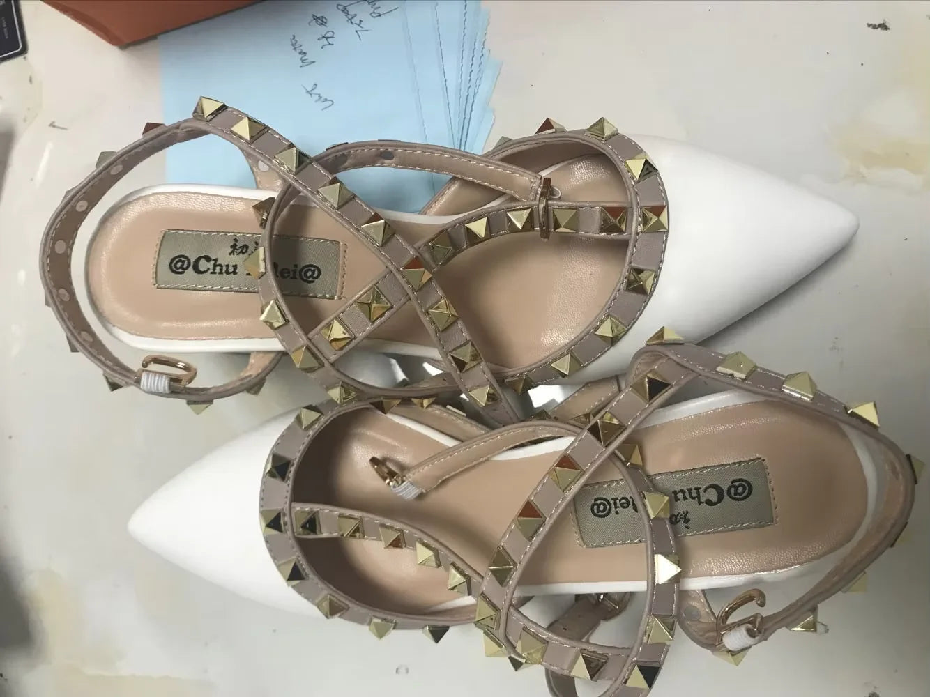 Escarpins Bride T-Strap Talon Carré 5,5cm Cuir Verni Femme – CLEVI Paris