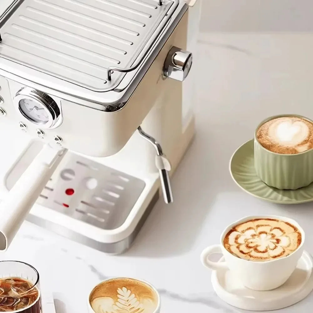 Machine à expresso compacte 1,5 L – CLEVI Paris