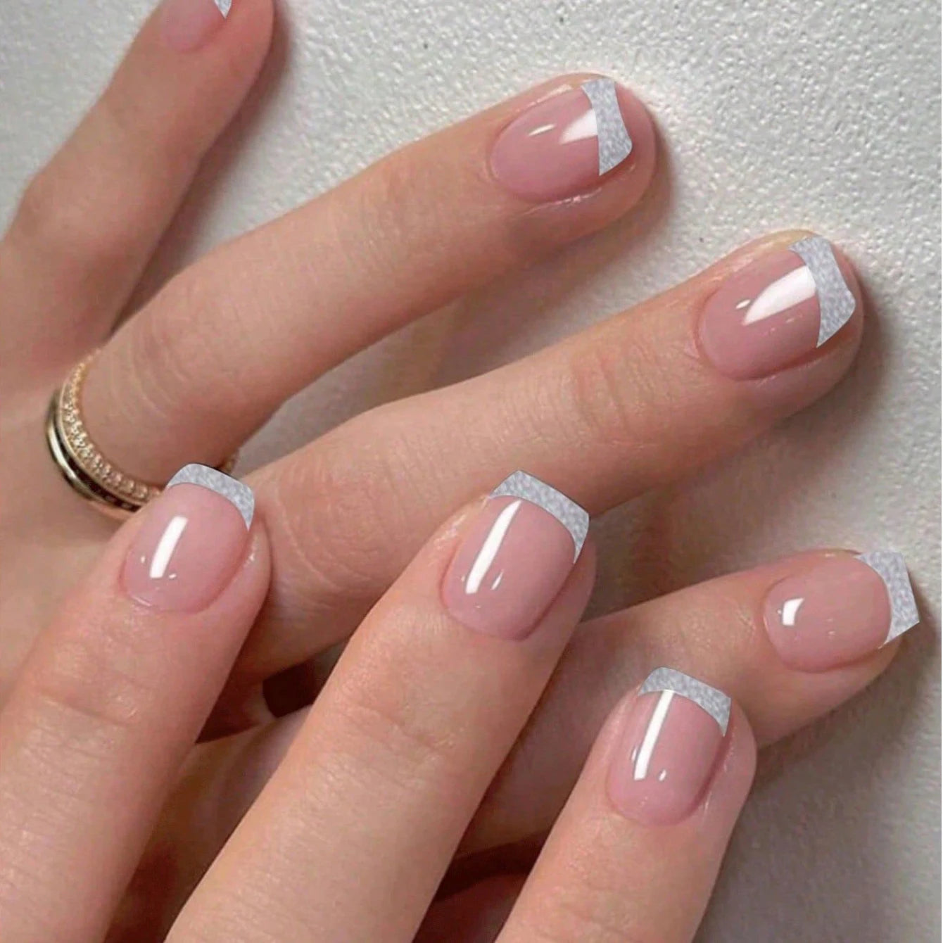 Faux Ongles Press-On Style French | Lot de 24, Forme Carrée – CLEVI Paris