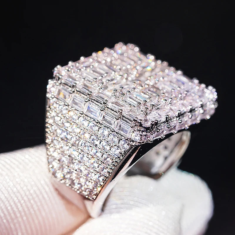 Bague Cocktail Géométrique Femme Huitan DJ142 – Zircone Cubique Argentée