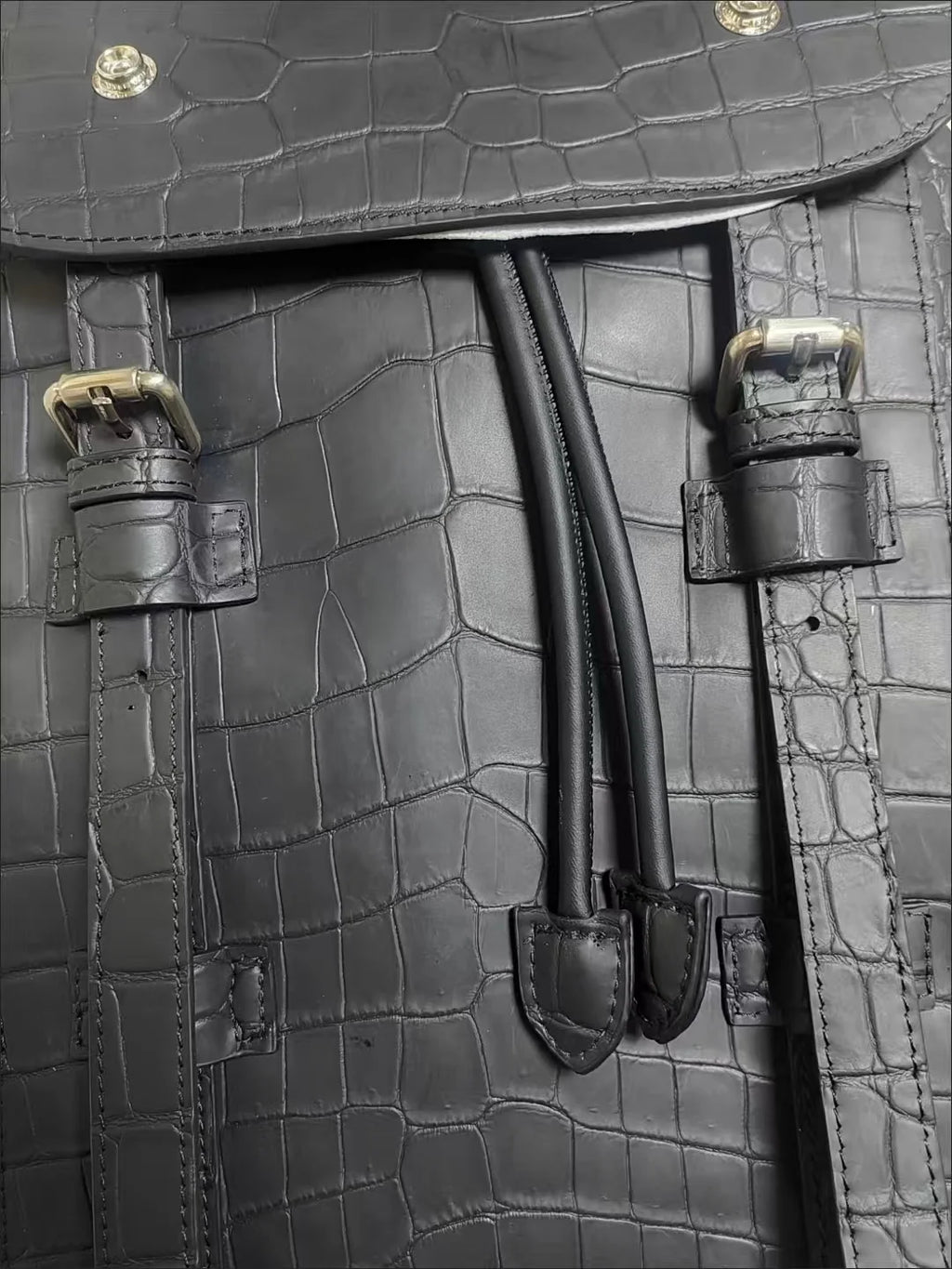 Sac à Dos Cuir Vachette Motif Crocodile Homme Laptop – CLEVI Paris