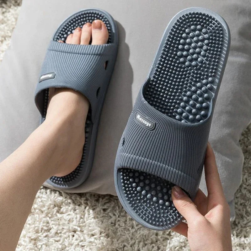 Chaussons Unisexe Antidérapants – Semelle Souple PVC, Confort Massage & Port Intérieur – CLEVI Paris