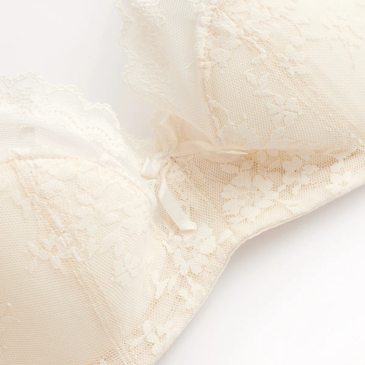 Ensemble Lingerie Dentelle Brodée Push-Up — Soutien-Gorge & Culotte | CLEVI Paris