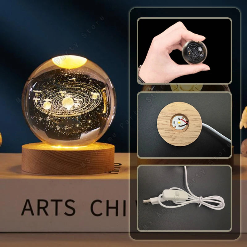 Veilleuse Boule de Cristal 3D Gravée Laser — Planètes, Lune, Galaxie, Base Bois, USB | CLEVI Paris