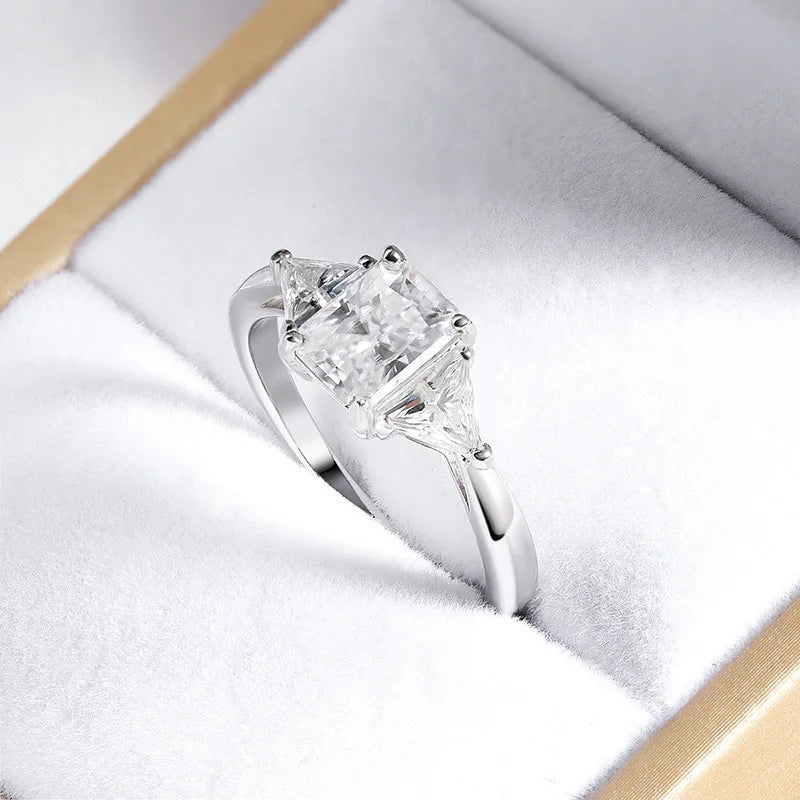 Bague Fiançailles SMYOUE Moissanite 3ct Taille Émeraude ou Radiant Argent 925 Certifiée GRA – CLEVI Paris