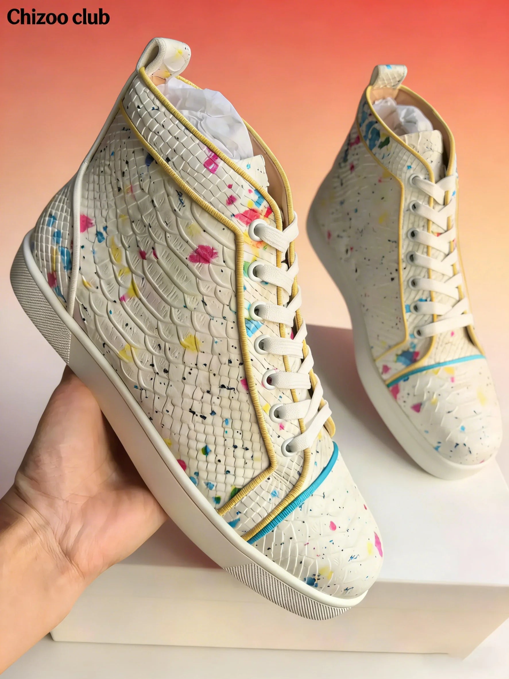 Sneakers Montantes Cuir Blanc Imprimé Serpent Pois Colorés Homme – Lacets, Tailles 39-47 – CLEVI Paris