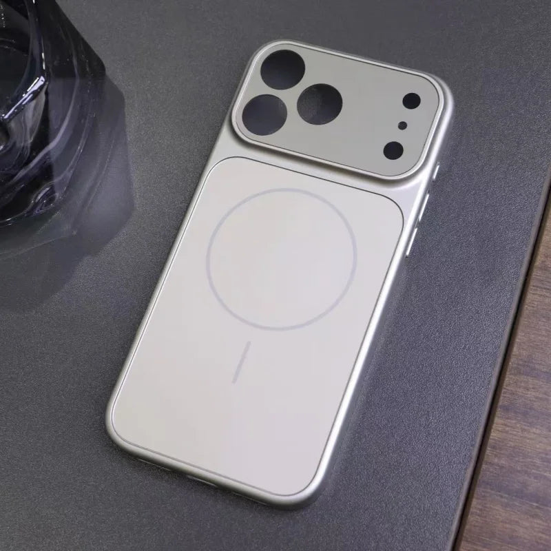 Coque mate magnétique pour iPhone – CLEVI Paris
