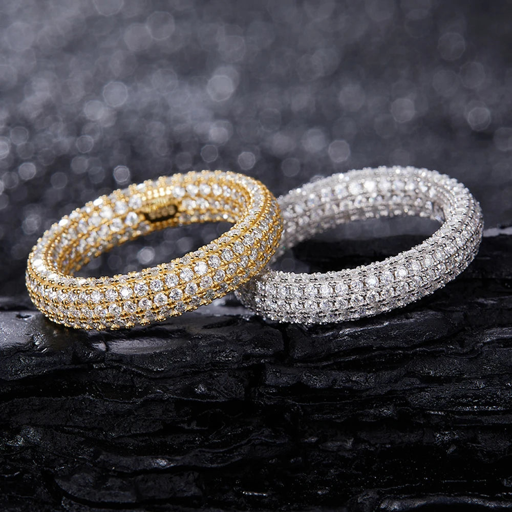 Bague Mixte ROBUKF RMR-016 – Full Moissanite ou Zircon 1,1mm, Argent 925 Plaqué Or 18K, Coupe Brillante, Tailles 5-12 – CLEVI Paris