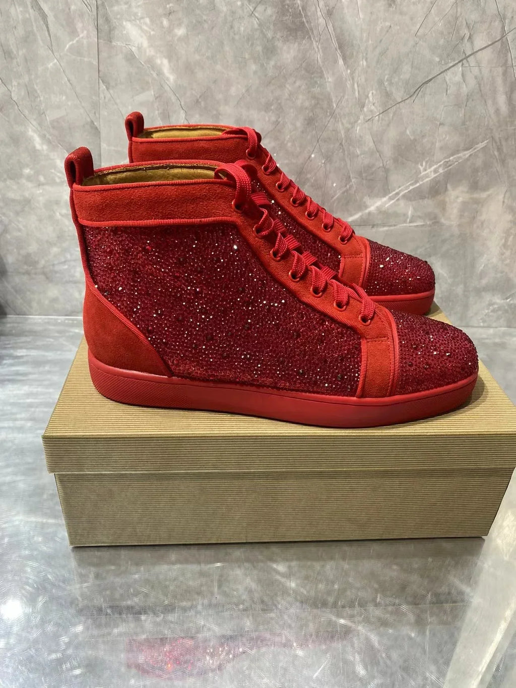 Sneakers Montantes Rouge – Strass, Lacets, Bout Rond | Femme & Homme | Tailles 36–47