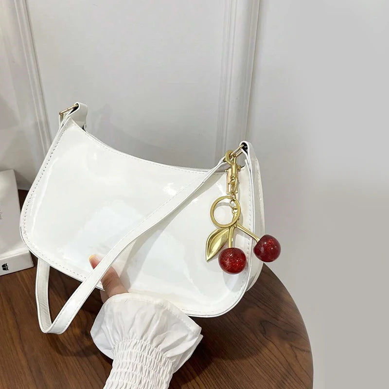 Sac Baguette Rétro en Cuir — CLEVI Paris