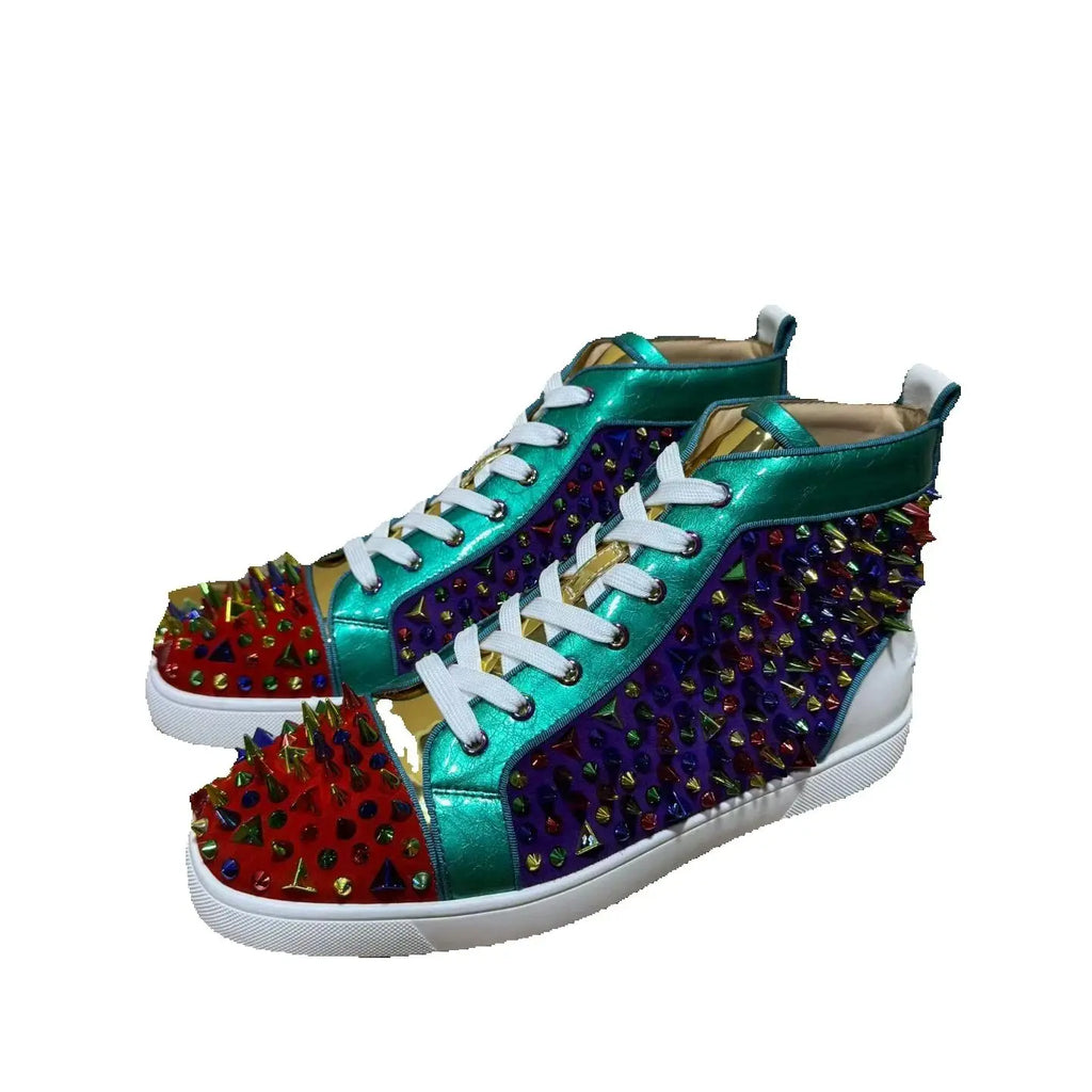 Sneakers Montantes Cuir Véritable Bicolore Vert & Rouge Homme – Rivets, Semelle Rouge, Lacets, Tailles 35-47 – CLEVI Paris